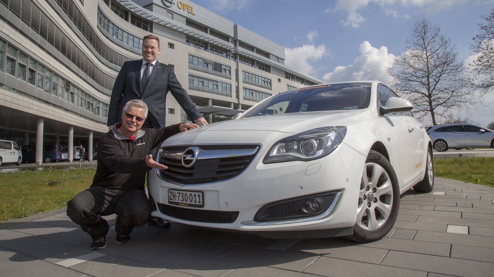 Οι άνθρωποι της Opel γέμισαν με πετρέλαιο ένα Insignia και με ένα μόνο ντεπόζιτο 70 λίτρων, κατάφεραν να κάνουν ένα ταξίδι 2.111 χλμ.