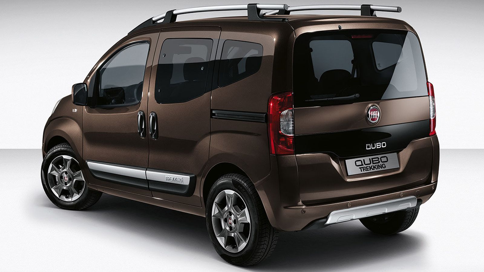 Οι τιμές του ανανεωμένου Fiat Qubo ξεκινούν από τις 13.950 ευρώ και μπορούν να φτάνουν μέχρι και τις 20.200 ευρώ.