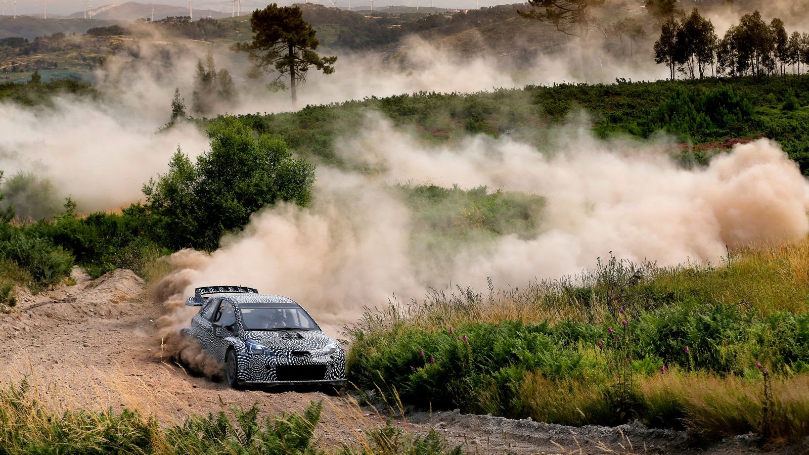 Με τις δοκιμές στην άσφαλτο να μην έχουν ξεκινήσει ακόμα, οι άνθρωποι της TOYOTA GAZOO Racing WRC έχουν ρίξει όλο το βάρος στα δοκιμαστικά επί χωμάτιν