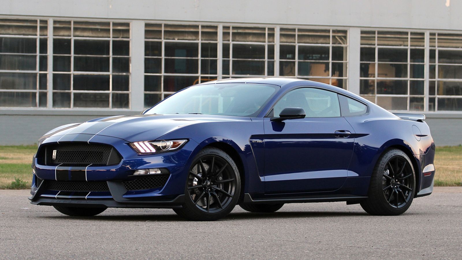 Να αυξήσει τις αποδόσεις της κορυφαίας Mustang Shelby GT350 και 350S θέλει η Ford, για αυτό και ετοιμάζει ένα αυτόματο κιβώτιο ταχυτήτων διπλού συμπλέ