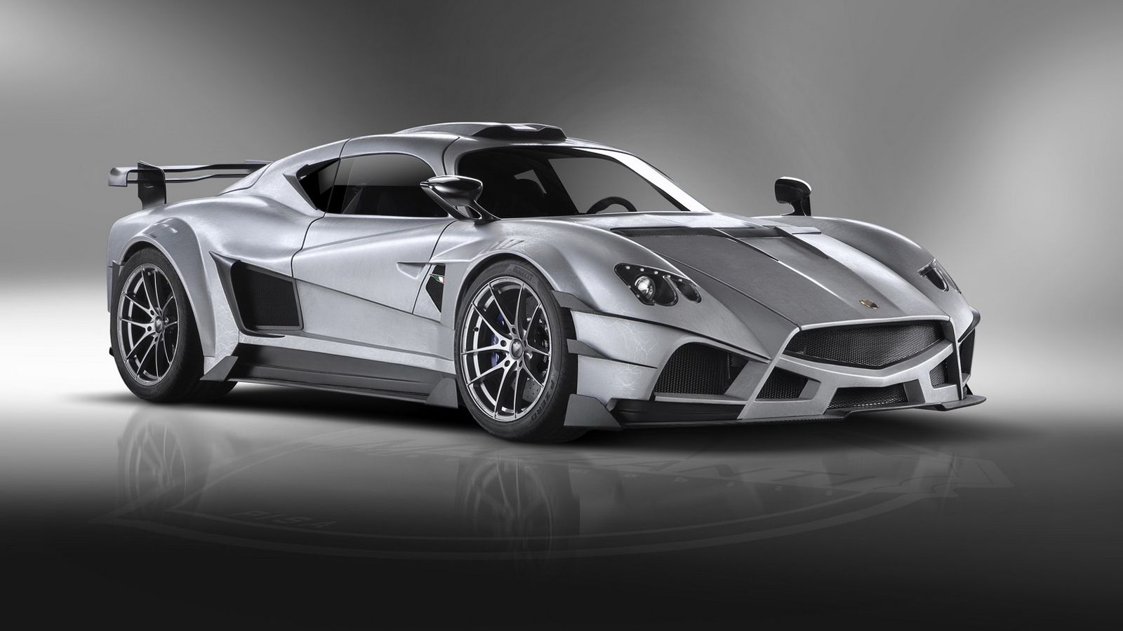Η Mazzanti Automobili, μετά από μία σειρά προωθητικών video, παρουσίασε επίσημα στο σαλόνι αυτοκινήτου του Τορίνο, το Evantra Millecavalli, το πιο ισχ