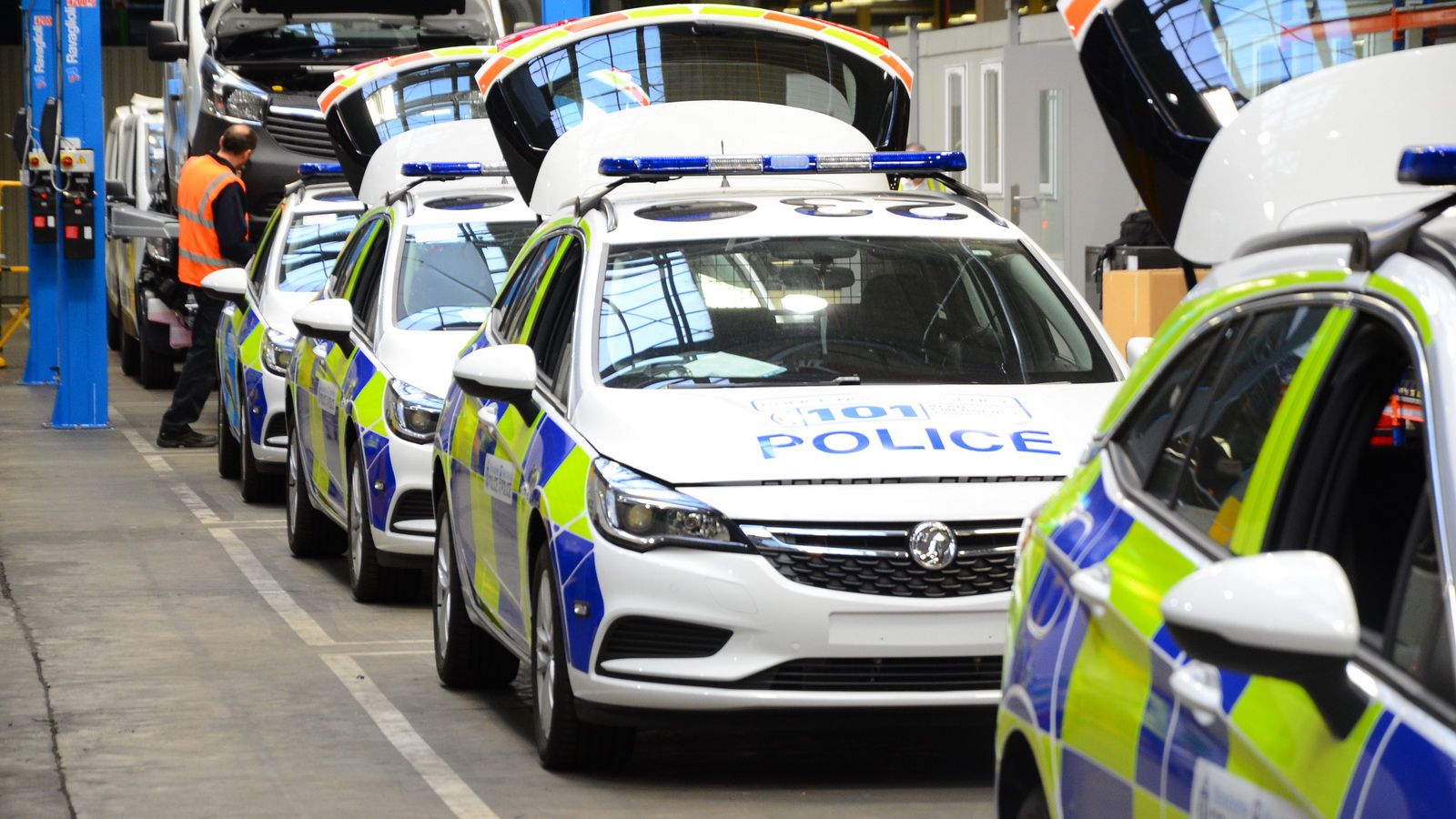 Βρίσκεται στο Λούτον και έχει δυνατότητα παραγωγής 2.500 περιπολικών ετησίως. Είναι υπεύθυνο για κάθε στάδιο της διαδικασίας, από τις δοκιμές και την 