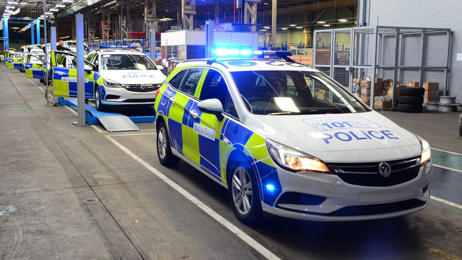 Η Vauxhall, το βρετανικό δηλαδή παρακλάδι της GM στη Μ. Βρετανία, άνοιξε το μεγαλύτερο εργοστάσιο κατασκευής περιπολικών της Ευρώπης.