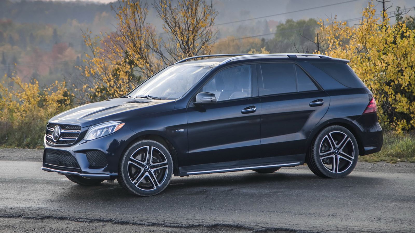 Η τιμή της Mercedes-AMG GLE 43 στη χώρα μας είναι 101.470 ευρώ.