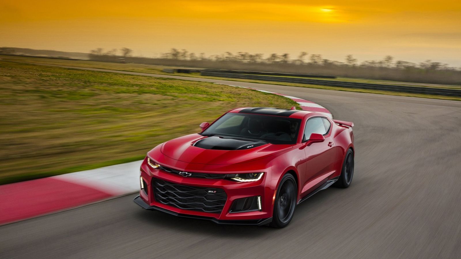 Η Chevrolet Camaro ZL1 δοκίμασε τις επιδόσεις τις στο Nurburgring Nordschleife και έγραψε τον καταπληκτικό χρόνο των 7 λεπτών και 29,6 δλ. 