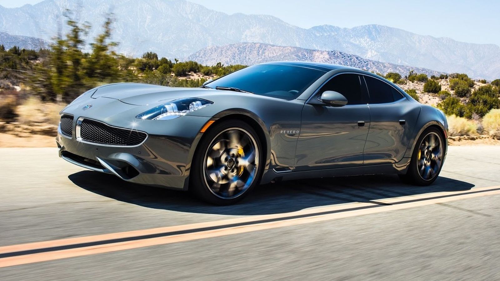 Το Fisker Karma συνεχίζει αναβαθμισμένο με άλλο όνομα -Revero- και υπό νέα εταιρεία, την Karma Automotive της κινέζικης Wanxiang. H τιμή ξεκινάει από 