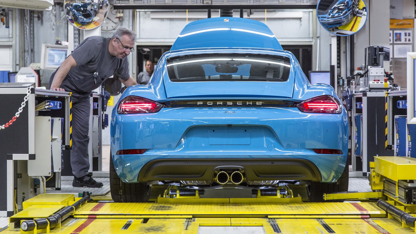 Ξεκίνησε η παραγωγή της 718 Cayman στο εργοστάσιο της Porsche στο Zuffenhausen της Στουτγάρδης.