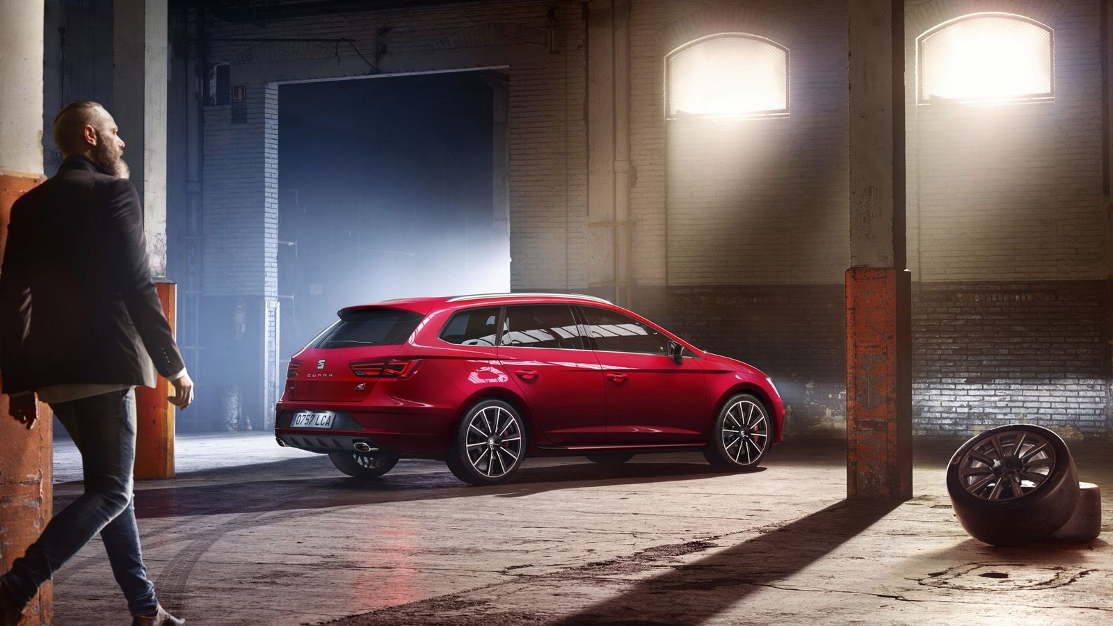 Το ανανεωμένο SEAT Leon CUPRA ST θα είναι διαθέσιμο και σε έκδοση με την 4Drive τετρακίνηση της μάρκας, η οποία θα συνδυάζεται με αυτόματο κιβώτιο διπ
