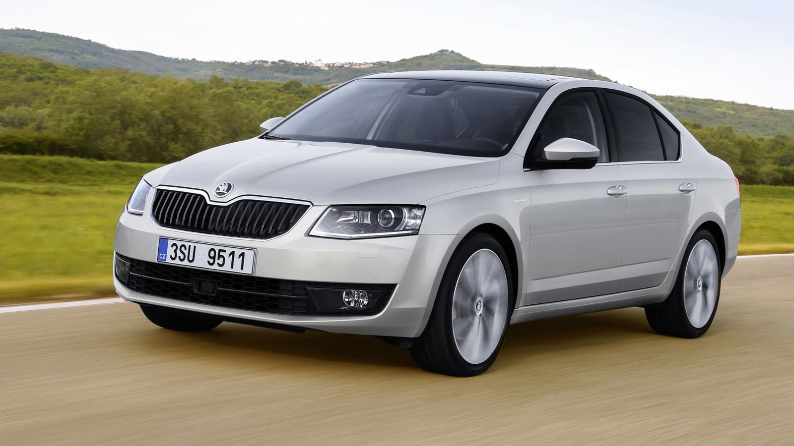 Η Octavia 1.0 TSI είναι η πρώτη 3κύλινδρη εκδοχή στην ιστορία του μοντέλου. Έχει ισχύ 115 ίππων και τελική ταχύτητα 202 χλμ./ώρα, ενώ τα 200 Nm της ρο
