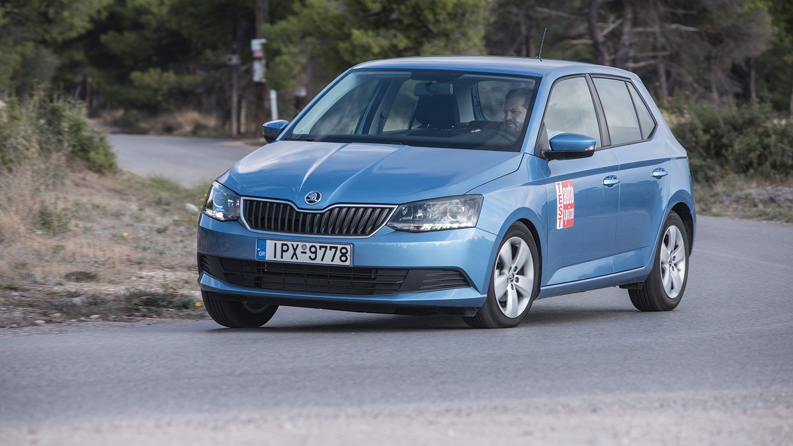 Δοκιμάζουμε τη νέα Skoda Fabia με τον 1.400άρη TDI κινητήρα απόδοσης 90 ίππων. Πως τα καταφέρνει στο δρόμο; Πόσο κοστίζει; Δείτε τα όλα.