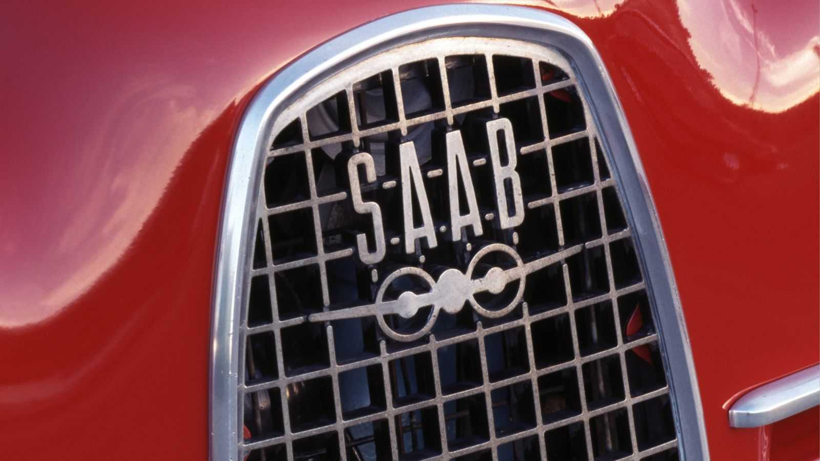 Το ιστορικό λογότυπο της Saab δεν θα συνεχιστεί, καθώς τα νέα μοντέλα που ετοιμάζονται θα ονομάζονται «NEVS».