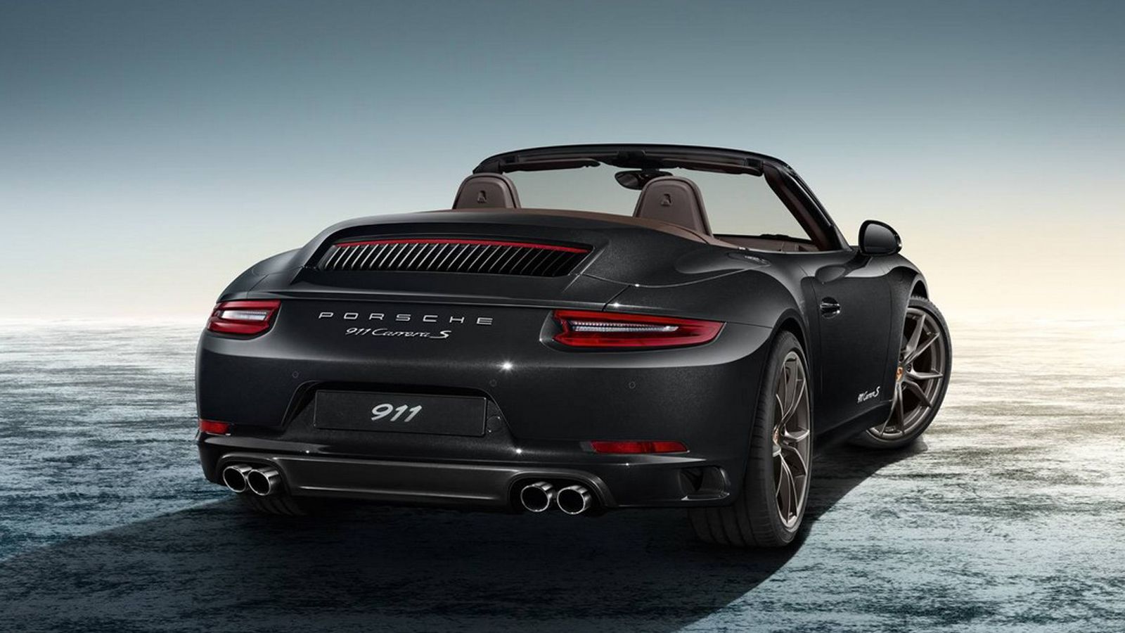 Οι περιποιήσεις της Porsche Exclusive ήταν μόνο αισθητικές. Οπότε η 911 Carrera S Cabriolet συνεχίζει να εξοπλίζεται με το 6κύλινδρο biturbo σύνολο τω