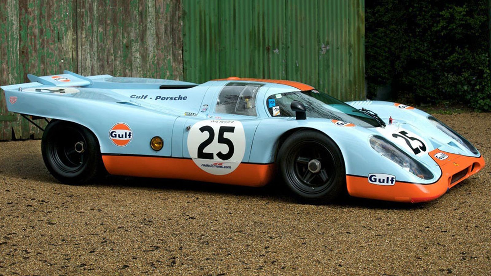 Η συγκεκριμένη ρέπλικα Porsche 917 ετοιμάζεται να βγει προς πώληση στο ebay, με τιμή εκκίνησης στις 100.000 λίρες.