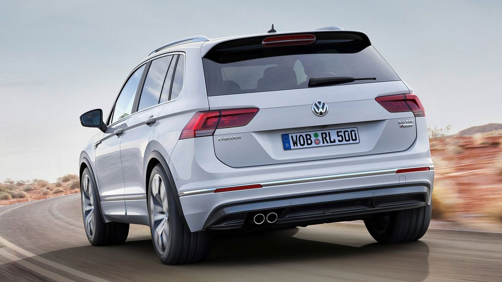 Σε ό,τι αφορά στο diesel, το νέο Tiguan 1.6 TDI 115 PS αρχίζει από τις 27.500 ευρώ, ενώ το 2.0 TDI 150 PS από τις 32.150 ευρώ.