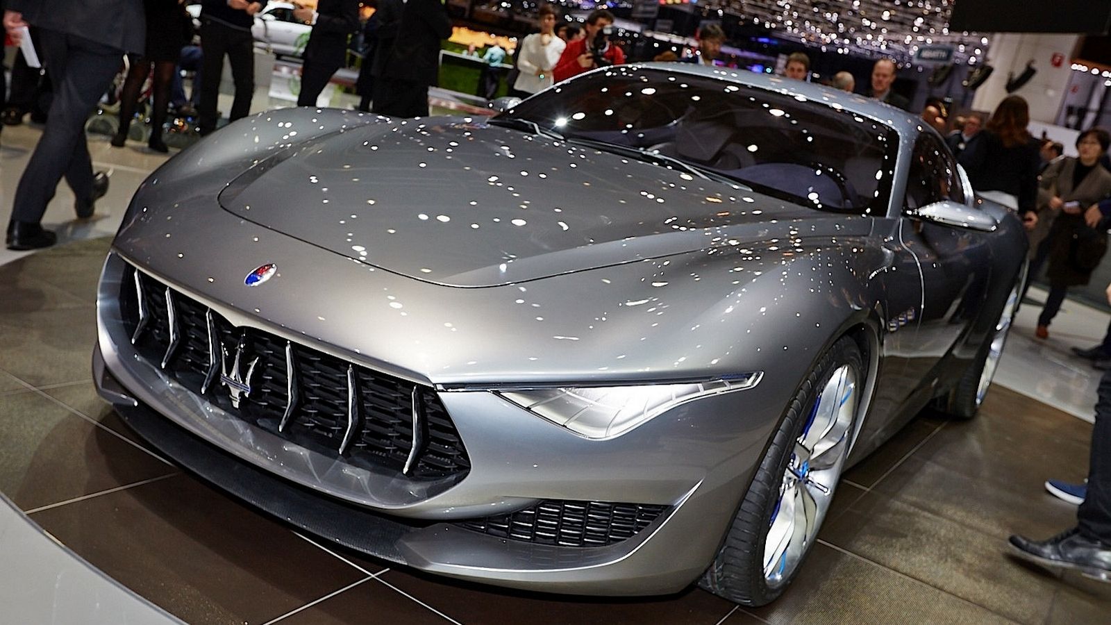 Η Alfieri θα είναι το πρώτο μοντέλο της Maserati που θα έχει και ηλεκτρική έκδοση