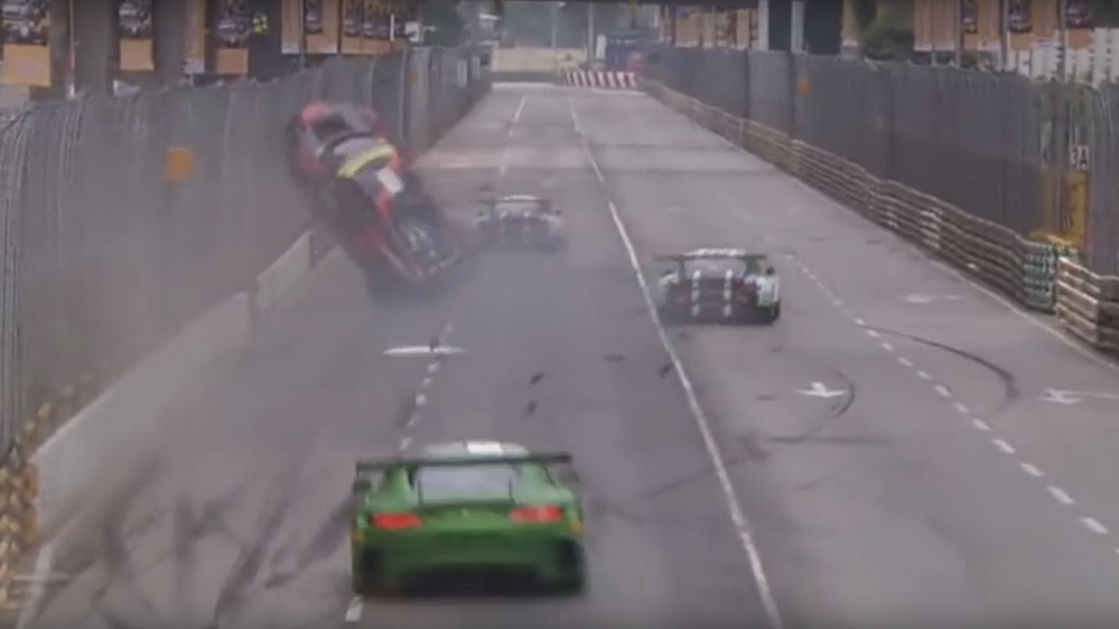 Απίθανο σκηνικό στο Grand Prix του Macau