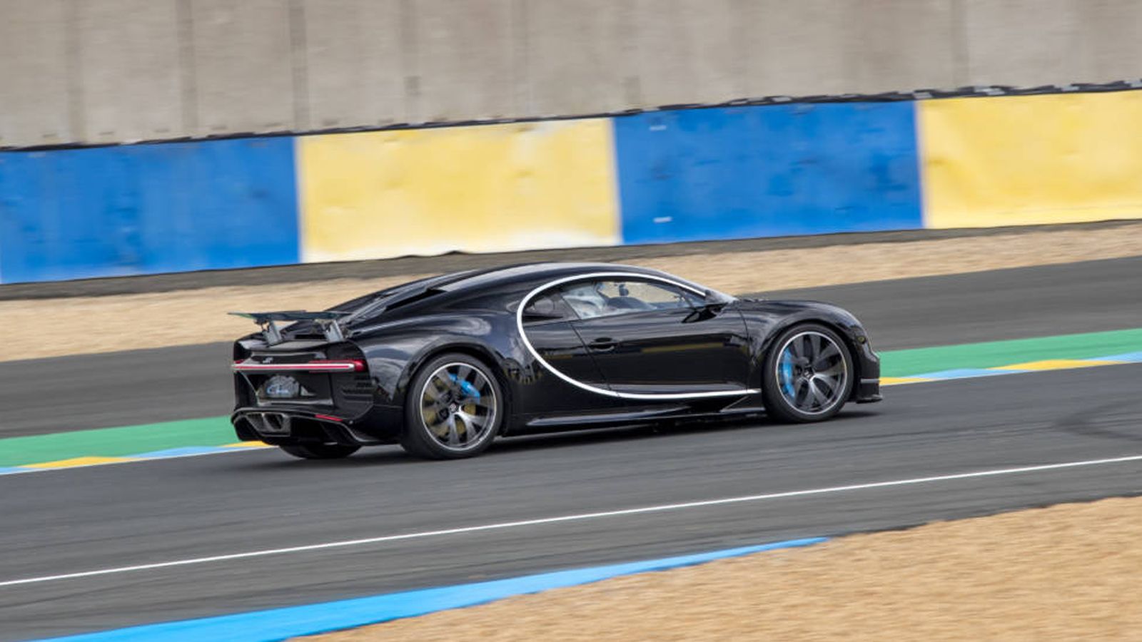 Η σκοπιμότητα της παρουσίας της Chiron στον αγώνα δεν εξαντλήθηκε στην επίδειξη ταχύτητας, αλλά έγινε και για δύο ακόμα λόγους. Ο ένας ήταν το εμπορικ