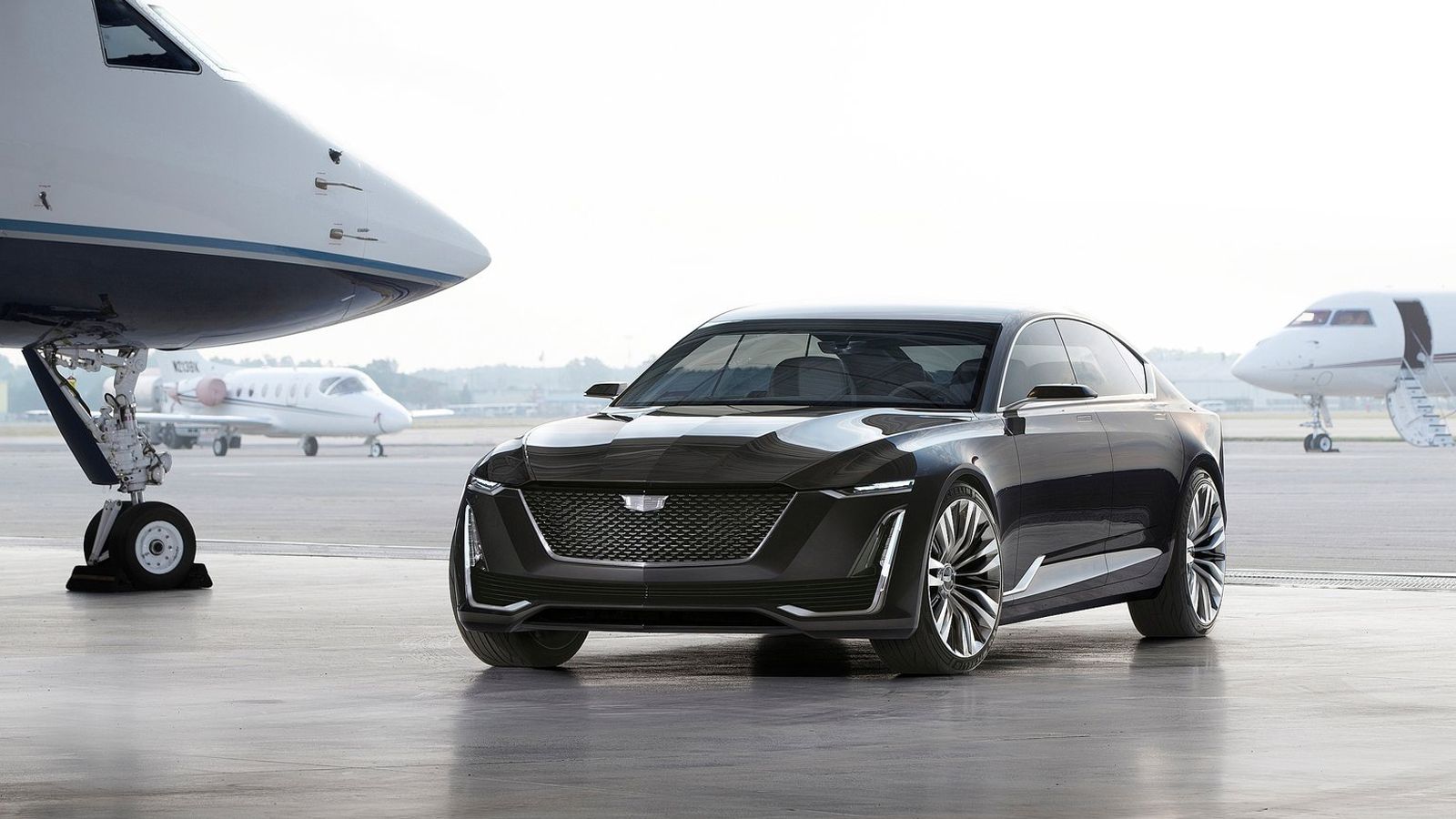 H Cadillac παρουσίασε το πρωτότυπο Escala στην Καλιφόρνια, που μας δείχνει το σχεδιαστικό μέλλον της φίρμας και το οποίο αποτελεί τον προπομπό της νέα