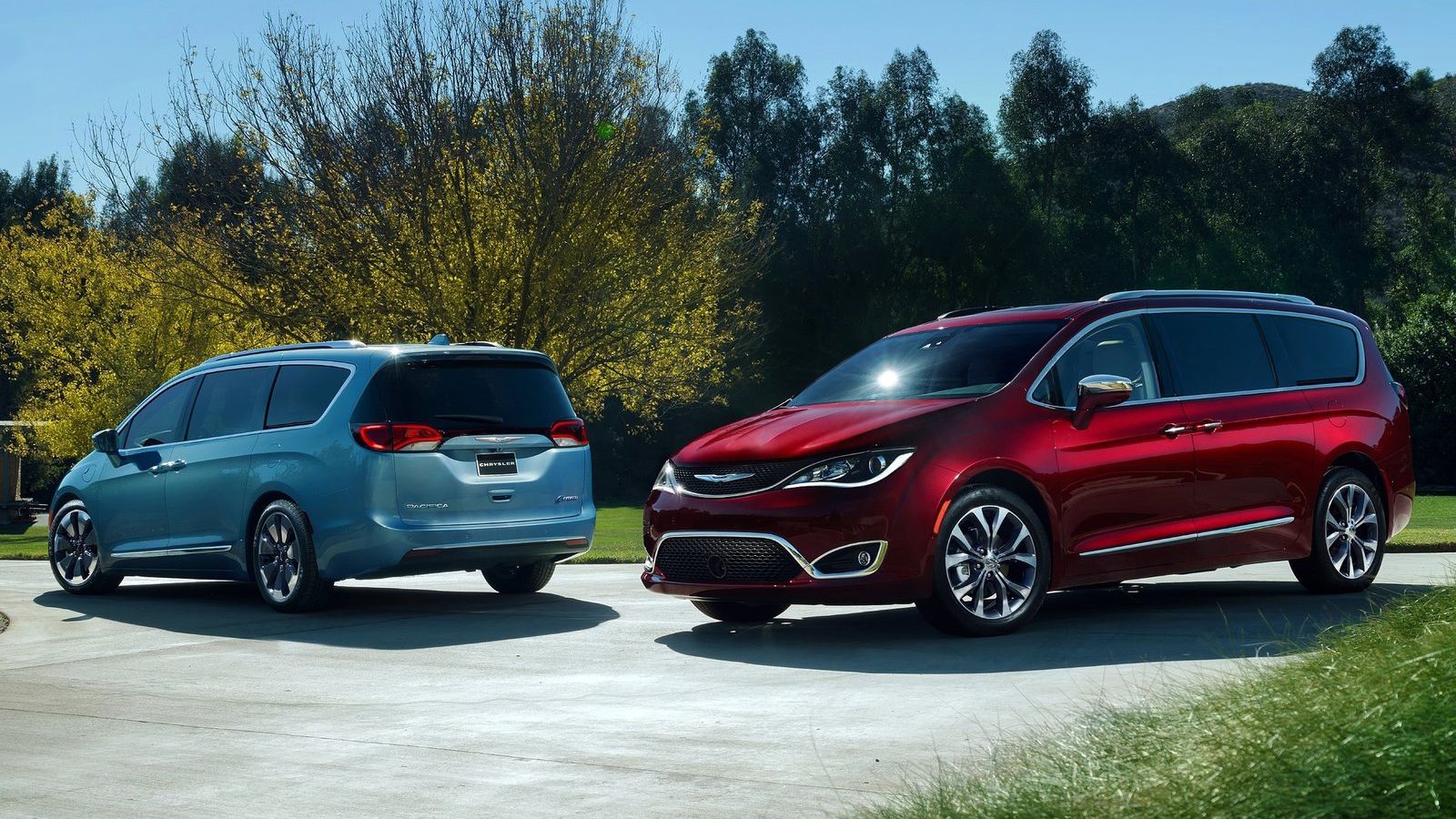 Αυτό είναι το νέο Chrysler Pacifica που θα «δανείσει» μέρη από το υβριδικό του σύστημα στην αντίστοιχη έκδοση της Maserati Levante.