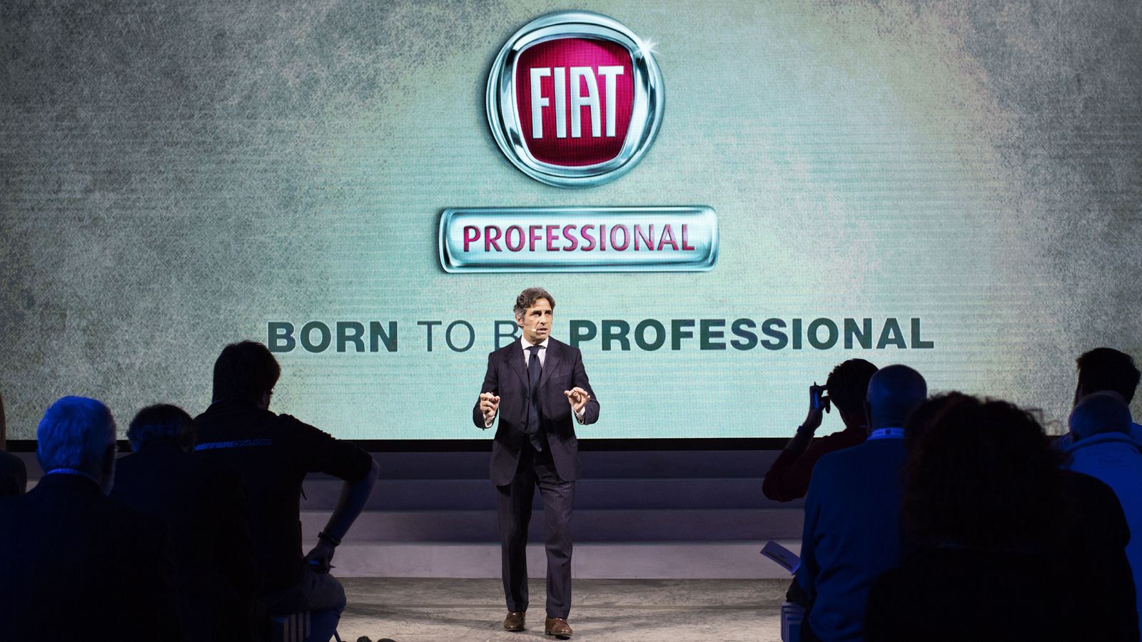 Την παρουσίαση των μοντέλων της Fiat Professional, έκανε ο επικεφαλής της φίρμας στην περιοχή ΕΜΕΑ, κος Domenico Gostoli.