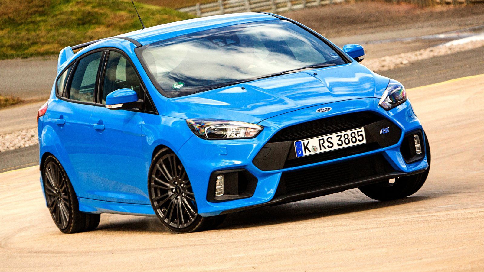 Το feedback που θα πάρουν οι άνθρωποι της Ford από το Focus RS, θα κρίνει ουσιαστικά αν χρειάζεται κάτι ακόμα πιο δυνατό. Τότε ενδεχομένως να υπάρξει 