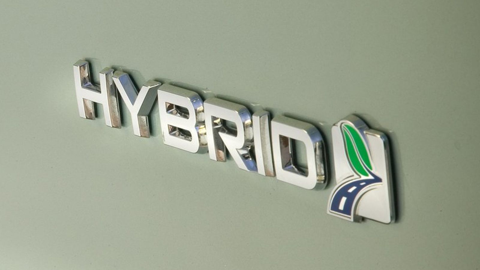 Το «πράσινο» μοντέλο της Ford θα είναι σε θέση να κινείται με μπαταρίες στις χαμηλές ταχύτητες και για μικρές αποστάσεις.