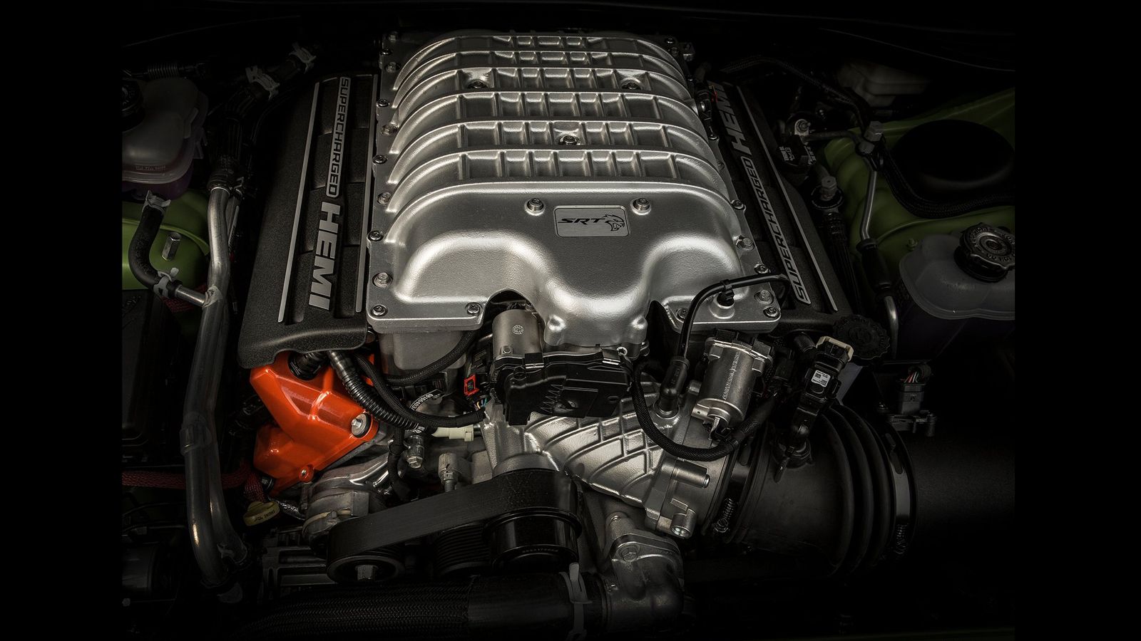 Το V8 turbo σύνολο των 6,2 λίτρων των Dodge Charger - Challenger Hellcat, είναι το ισχυρότερο που κατασκεύασε μαζικά ποτέ η αμερικάνικη αυτοκινητοβιομ