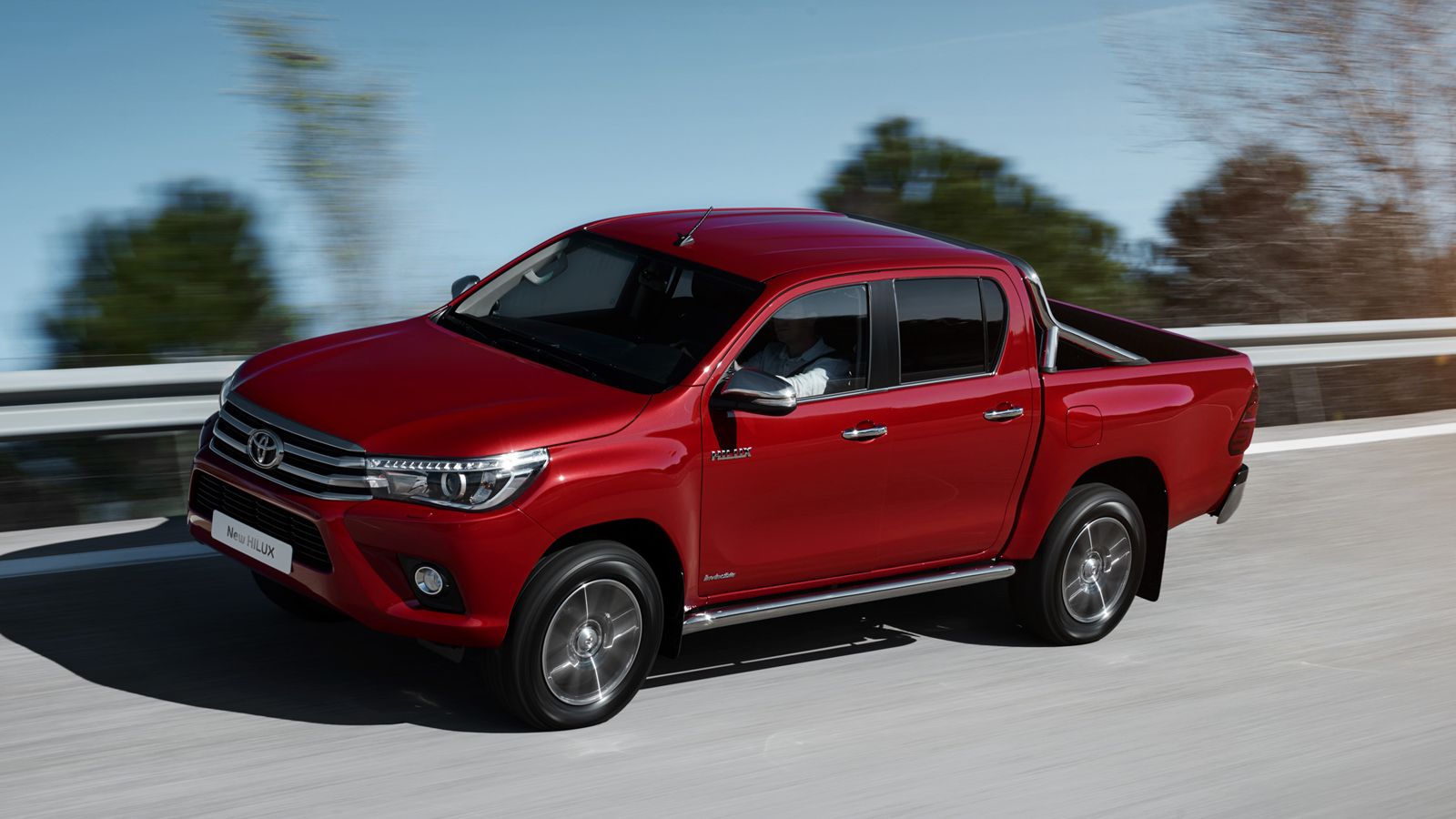 Tο μηχανικό σύνολο θα συνδυάζεται με ένα αναβαθμισμένο χειροκίνητο κιβώτιο έξι σχέσεων καθώς και ένα νέο αυτόματο κιβώτιο (Super ECT), επίσης έξι σχέσ