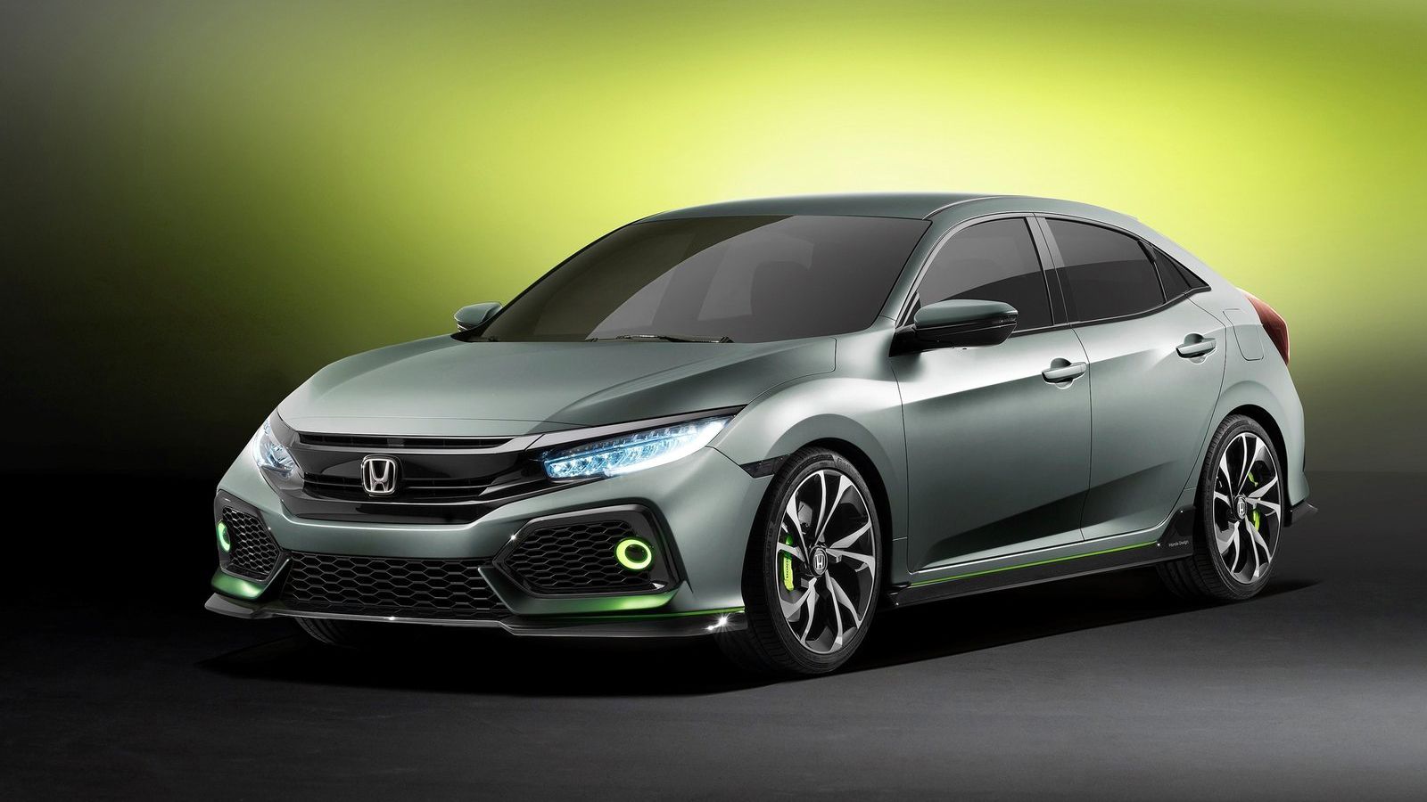 Αυτό είναι το πρωτότυπο Honda Civic Hatchback Concept, η βάση εξέλιξης δηλαδή του μοντέλου παραγωγής. Ενδέχεται με τη μορφή του να μας προϊδεάζει για 