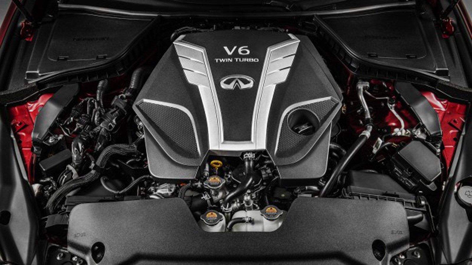 Με χωρητικότητα 3,0 λίτρων V6 και με την βοήθεια δυο turbo αποδίδει 400 ίππους, με την θηριώδη ροπή του να φτάνει τα 474 Nm. 