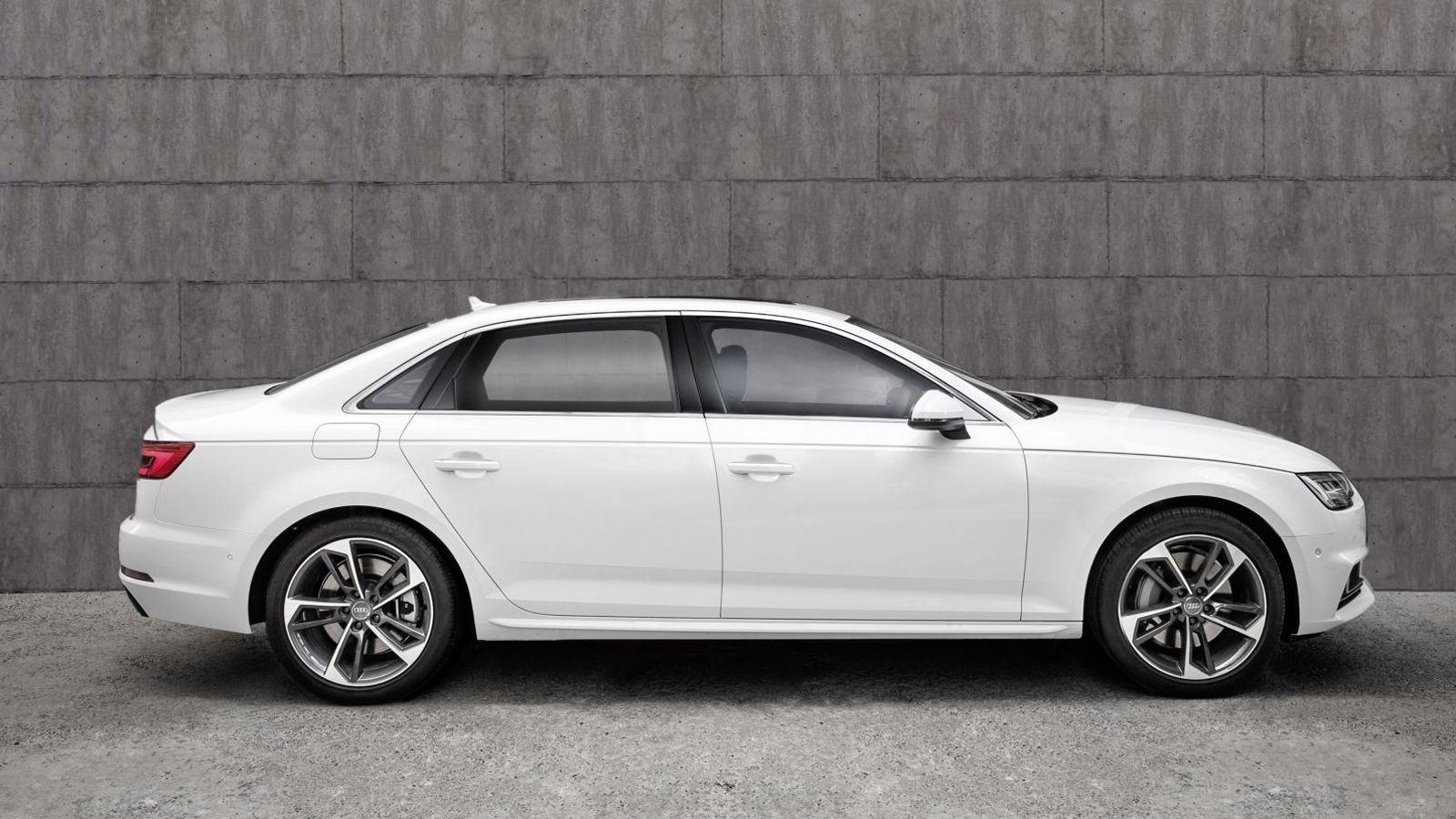 Η Audi αντικαθιστά το αποκλειστικά κινέζικο A4 L, με ένα μοντέλο νέας γενιάς, το οποίο έχει μήκος 4,81 μέτρα και μεταξόνιο 2,91 μέτρων. 