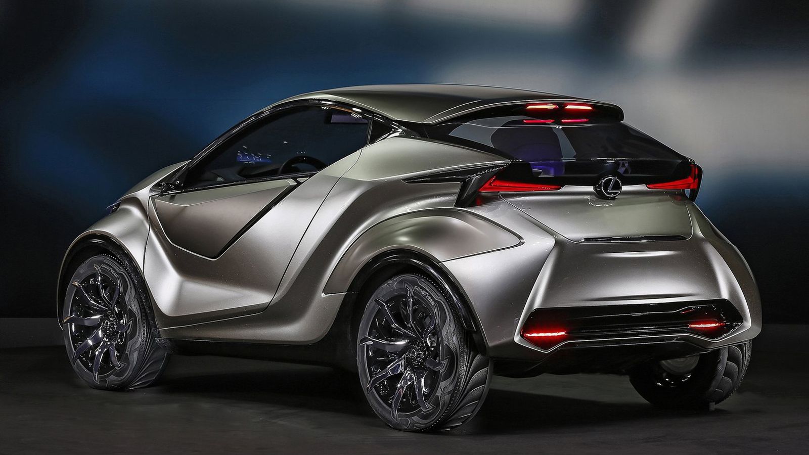 Αν τελικά το LF-SA concept πάρει την έγκριση να προχωρήσει στην παραγωγή, εύλογα θα τοποθετηθεί στη βάση της γκάμας της Lexus, ακριβώς κάτω από το NX 