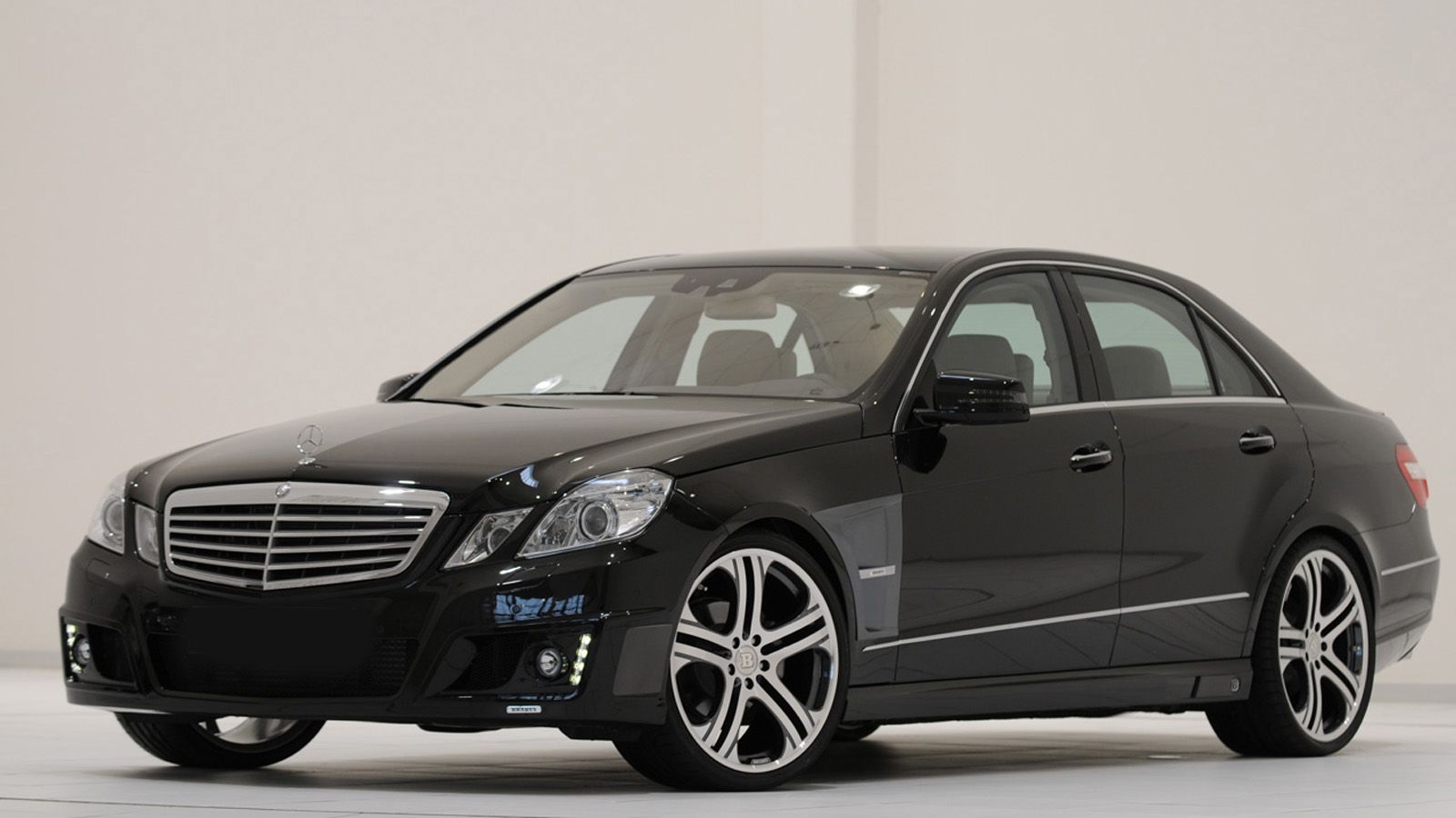 Πόσο κοστίζει τελικά μία μεταχειρισμένη Mercedes-Benz E-Class του 2010;