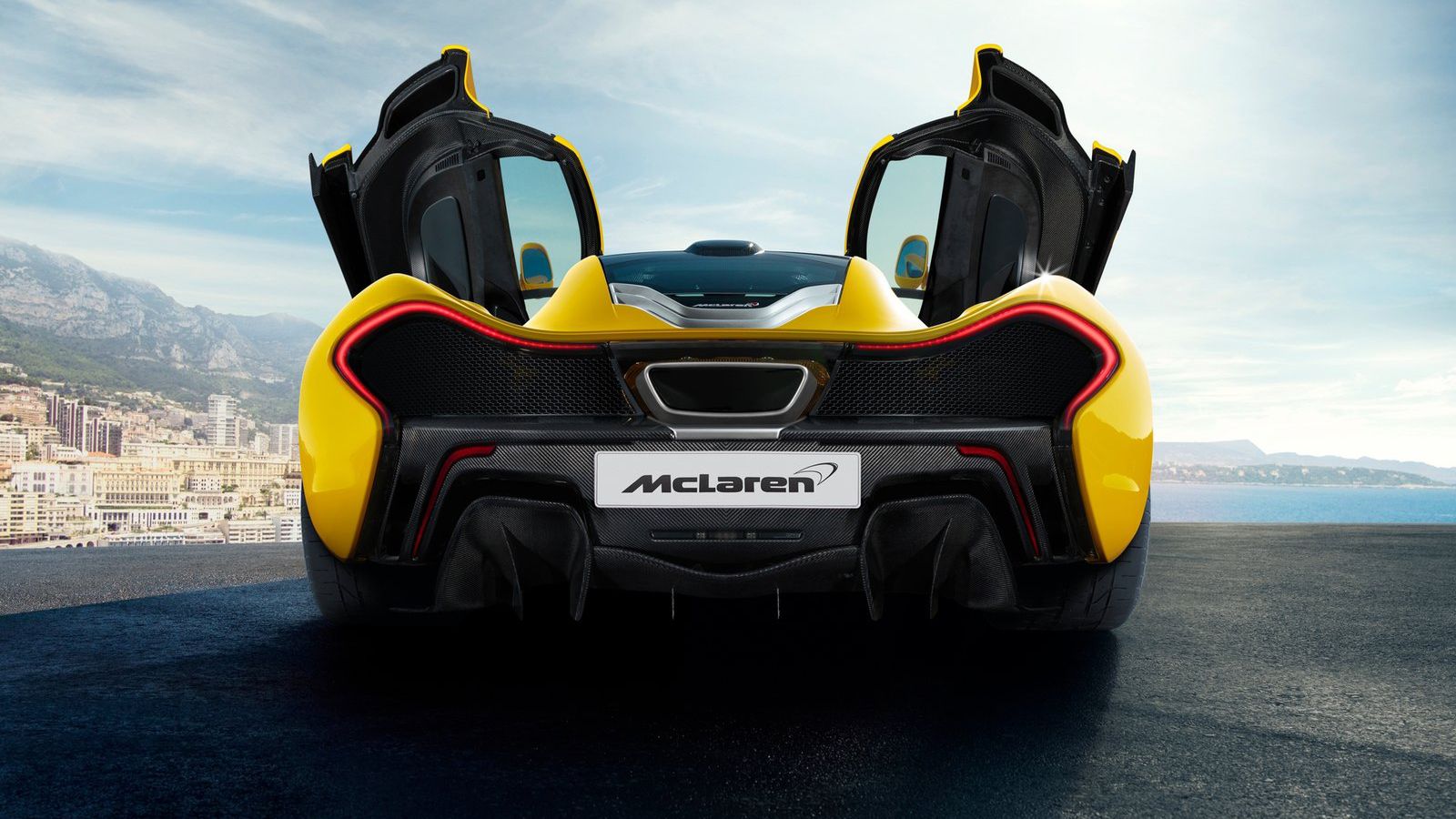 Η McLaren P1 (φωτό) στο μέλλον θα είναι αμιγώς ηλεκτρική. Το ίδιο και ένα νέο μοντέλο που ετοιμάζεται να τοποθετηθεί στη γκάμα της φίρμας, κάτω από αυ