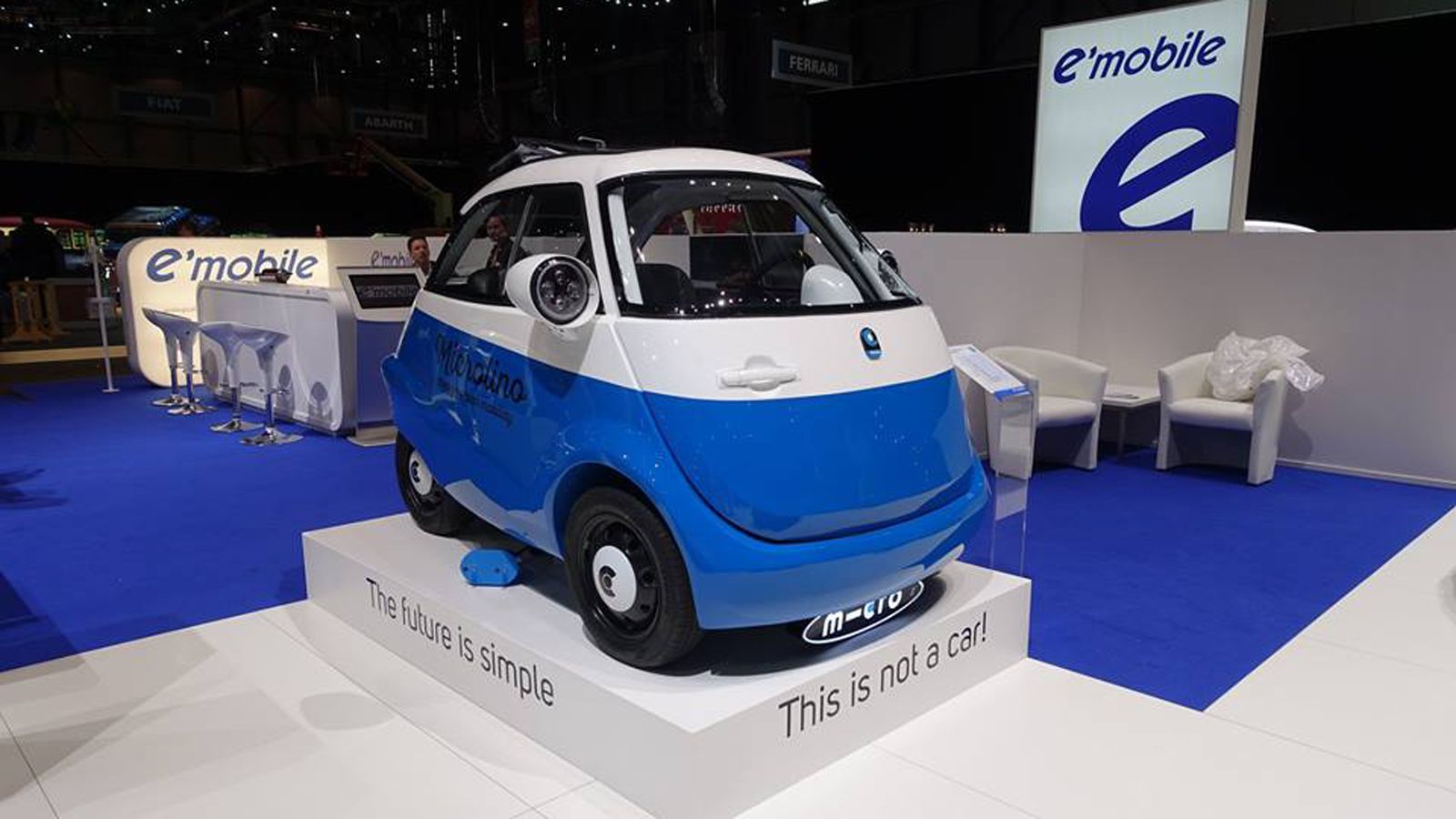 Στο περίπτερο της στο σαλόνι αυτοκινήτου της Γενεύης έγινε η επίσημη παρουσίαση του Microlino.