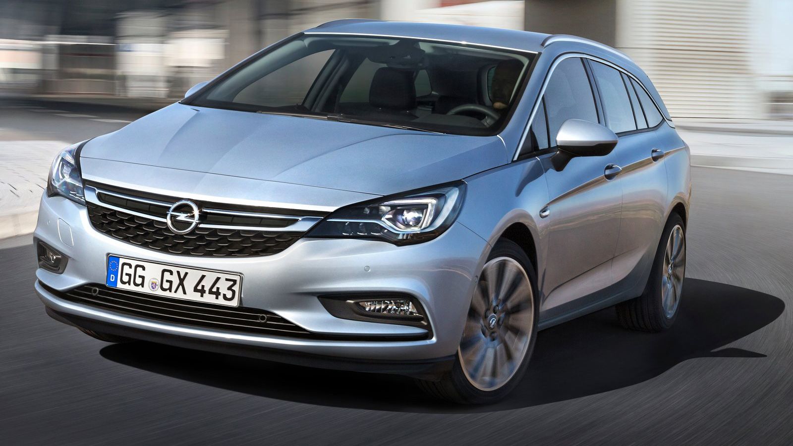 Οι τιμές για τους πετρελαιοκινητήρες ξεκινούν από τα 21.100 ευρώ (19.849 με απόσυρση) για τον 1.6 των 110 ίππων.