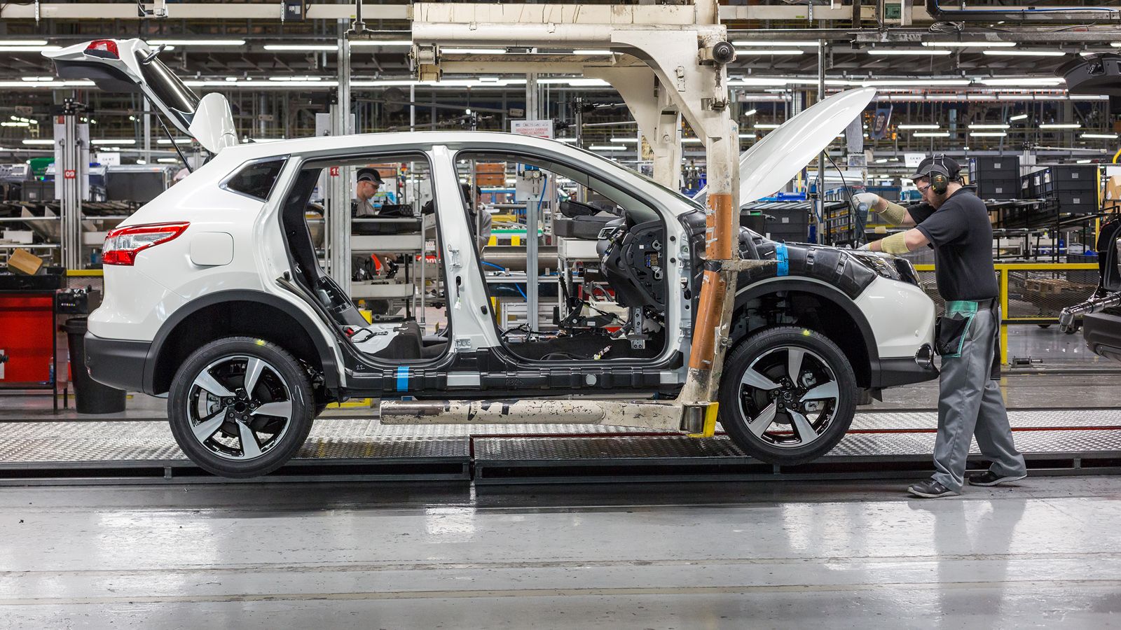 Η Nissan φτιάχνει στο Σάντερλαντ ένα Qashqai κάθε λεπτό, 1.200 τη μέρα ή 300.000 το χρόνο. Η εμπορική επιτυχία είναι τέτοια που χρειάζεται αύξηση της 