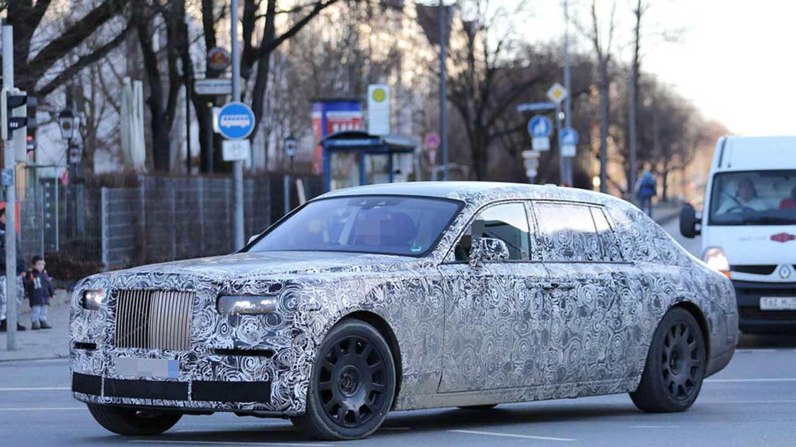 Oγκώδης και επιβλητική η δεύτερη γενιά της Phantom.