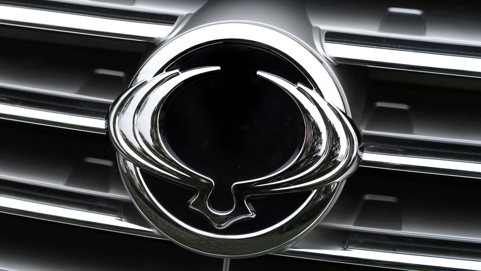 Σε άλλα νέα που αφορούν στην SsangYong, το νέο Rexton ετοιμάζεται να λανσαριστεί το 2018, ενώ θα ακολουθήσει και η επόμενη γενιά του Actyon pick-up, η