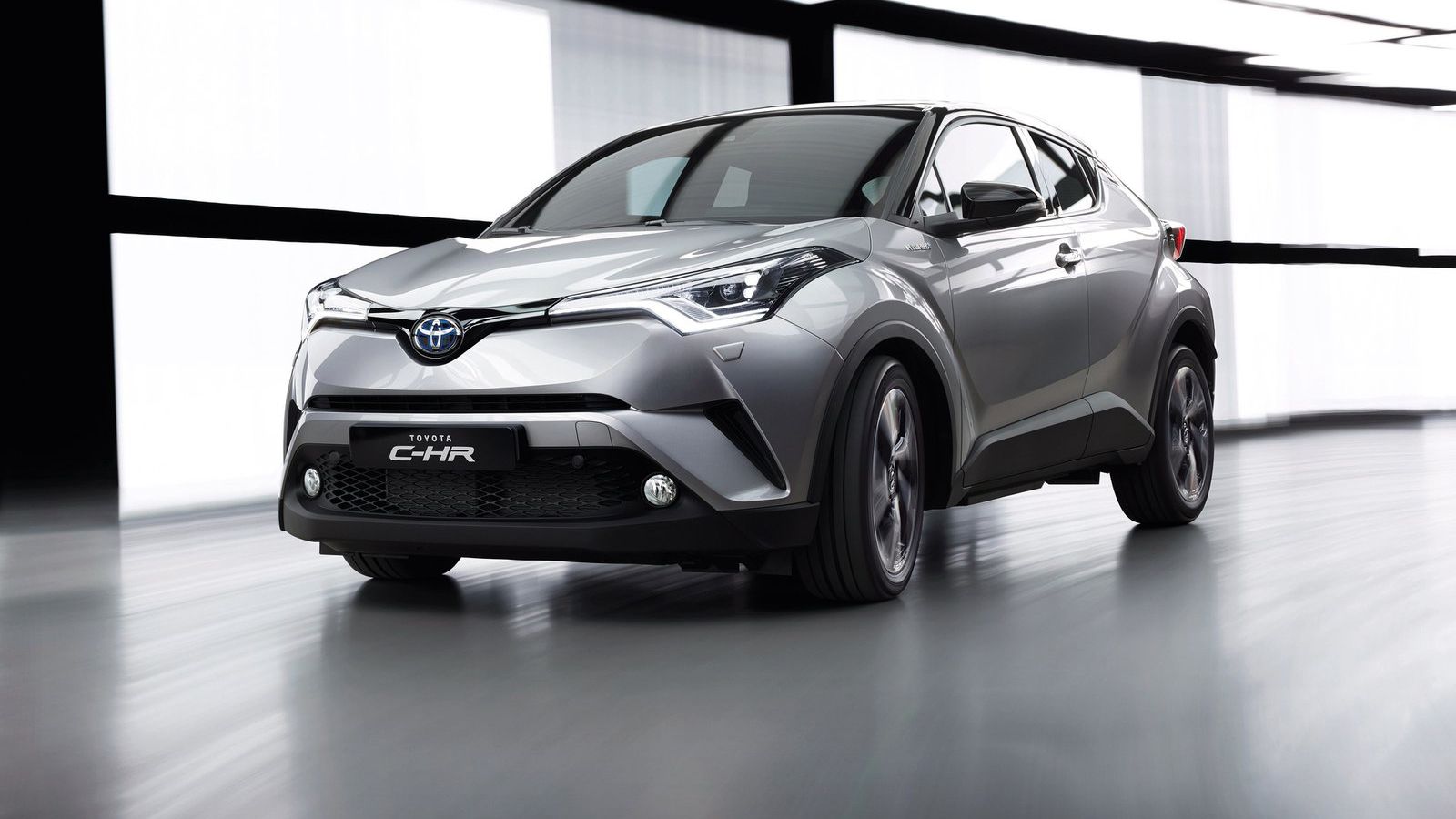 Σε συνέντευξή του ο αρχιμηχανικός του Toyota C-HR, Hiro Koba, αποκάλυψε πως η εταιρεία σκέφτεται το ενδεχόμενο μιας «καυτής» έκδοσης του νέου crossove