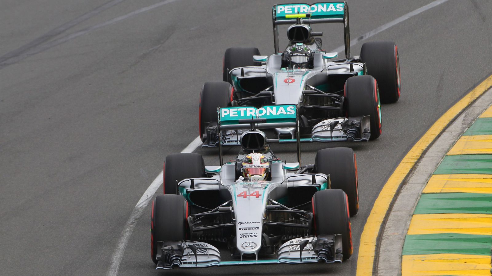 Η Mercedes πήρε στην Αυστραλία του μέγιστους βαθμούς.