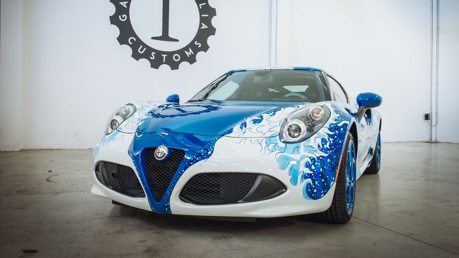 Δείτε τις φωτογραφίες της μοναδικής Alfa Romeo 4C Coupe Hokusai.