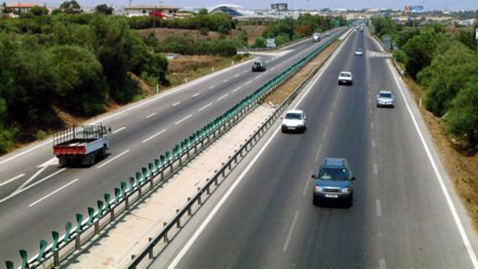 Αυτά δεν γίνονται... Επαγγελματίας οδηγούσε μεθυσμένος, ανάποδα στον αυτοκινητόδρομο.