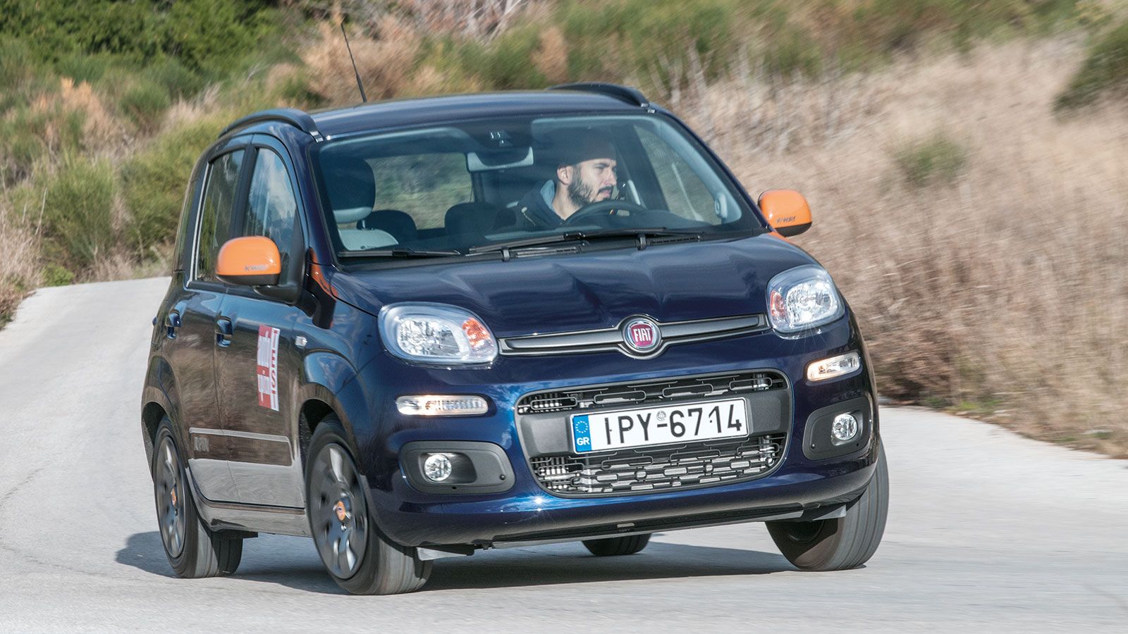 Τo Panda είναι άνετο και σταθερό στον ανοιχτό δρόμο, αλλά ο πίσω άξονας είναι λίγο νευρικός στις εγκάρσιες ανωμαλίες. Ωστόσο είναι το μόνο με επιλογή 