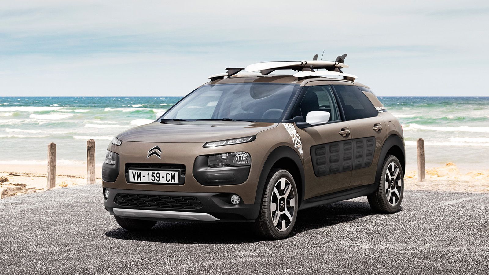 Η Citroen ένωσε τις δυνάμεις της με την εταιρεία θρύλο στο surfing, Rip Curl, παρουσιάζοντας μια ειδική έκδοση του C4 Cactus. Λόγος γίνεται για το C4 