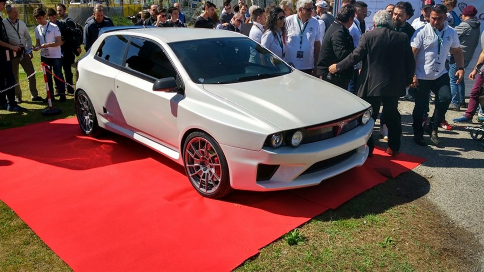 Το σχέδιο του Angelo Granata πήρε επιτέλους σάρκα και οστά.