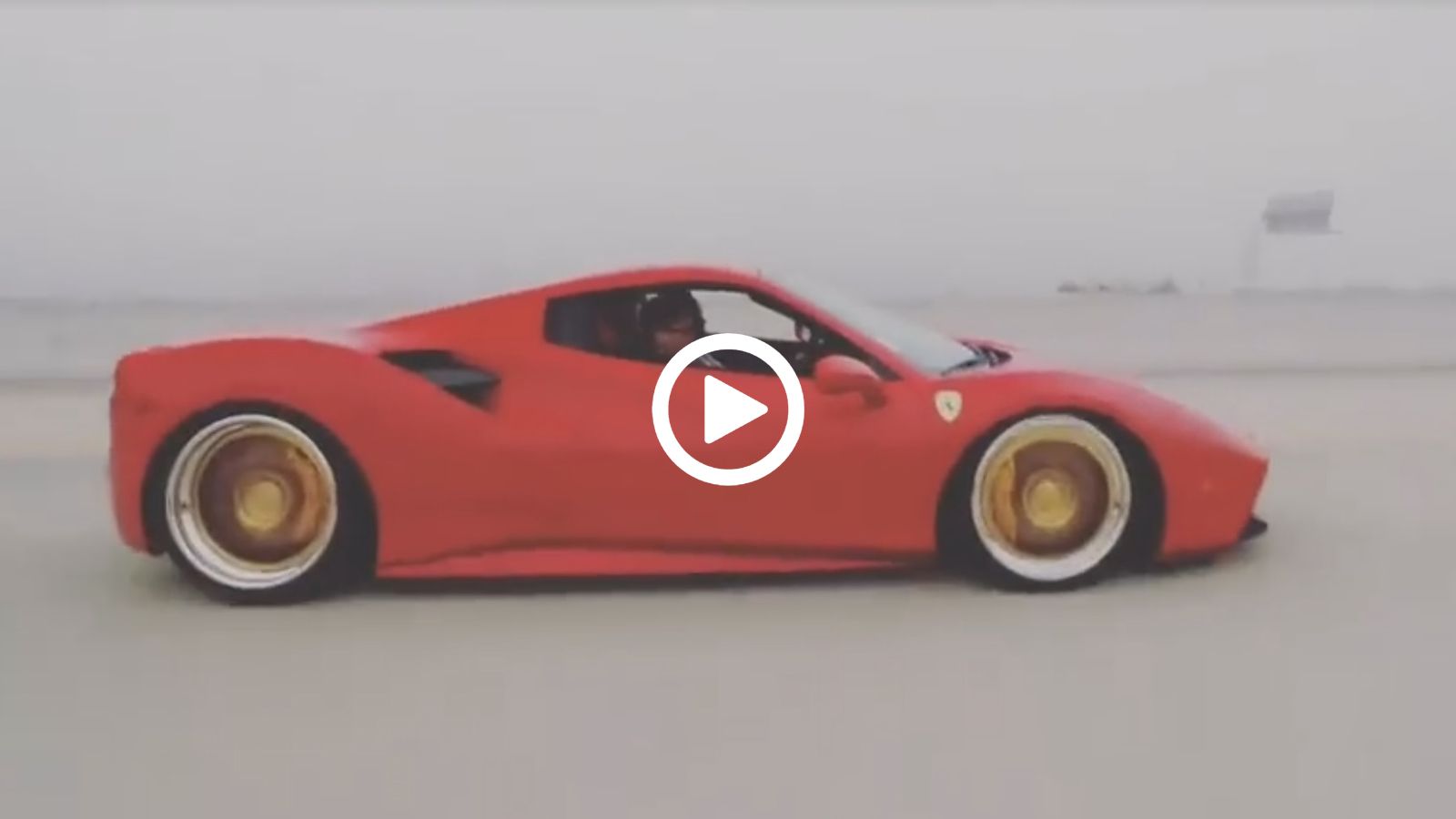 Ferrari «εξαφανίζεται»