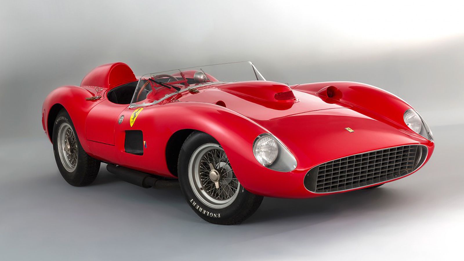 Εχθές στη δημοπρασία Artcurial Cars στο Παρίσι, στα πλαίσια του σόου Paris Retromobile, πουλήθηκε το ακριβότερο αμάξι στην ιστορία της Ευρώπης.