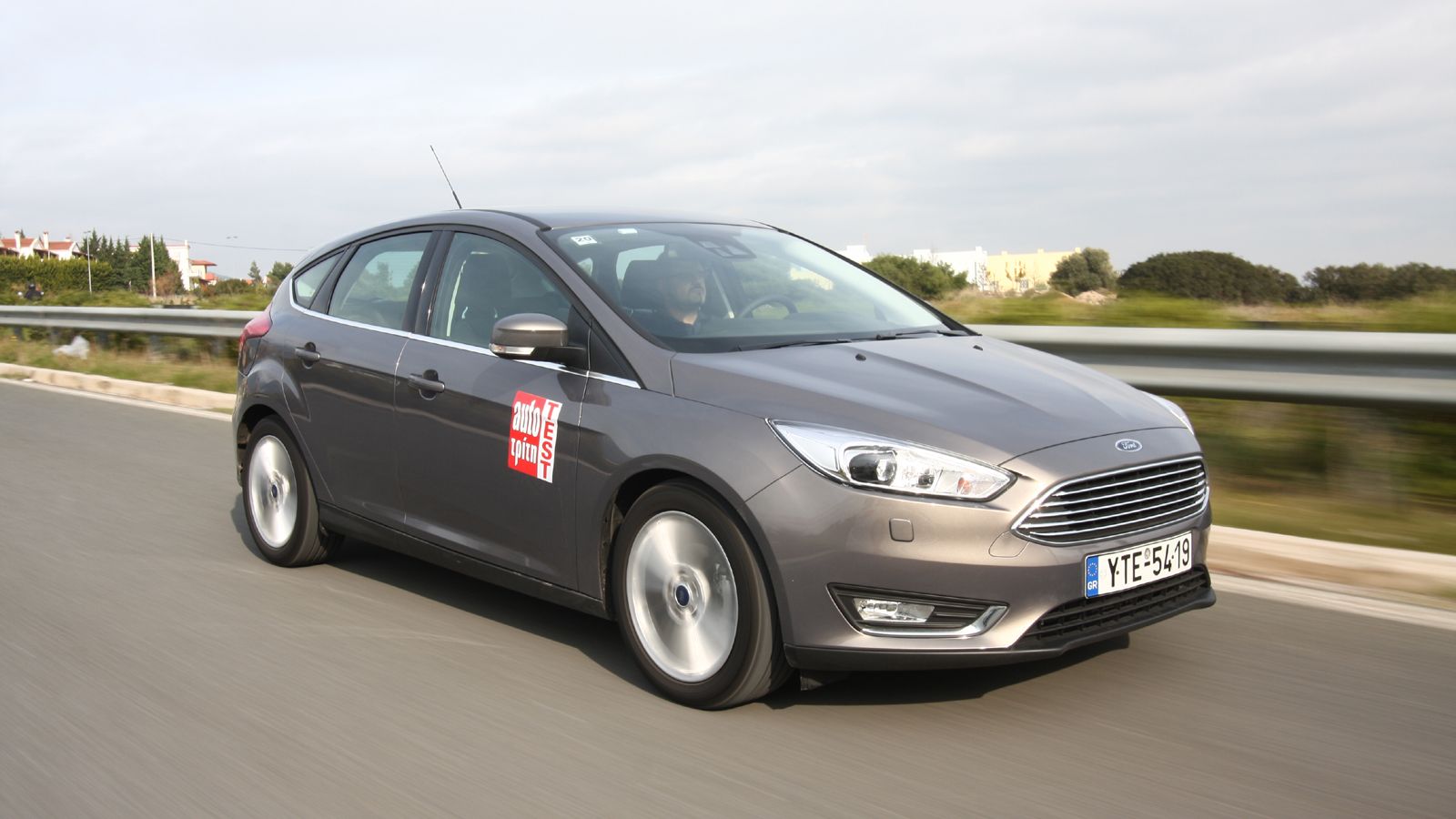 Το Ford Focus εξοπλισμένο με τον diesel κινητήρα των 120 ίππων, αξιοποιεί τη νέα του εμφάνιση, με τις επεμβάσεις ουσίας, σε τομείς όπως η τεχνολογία, 