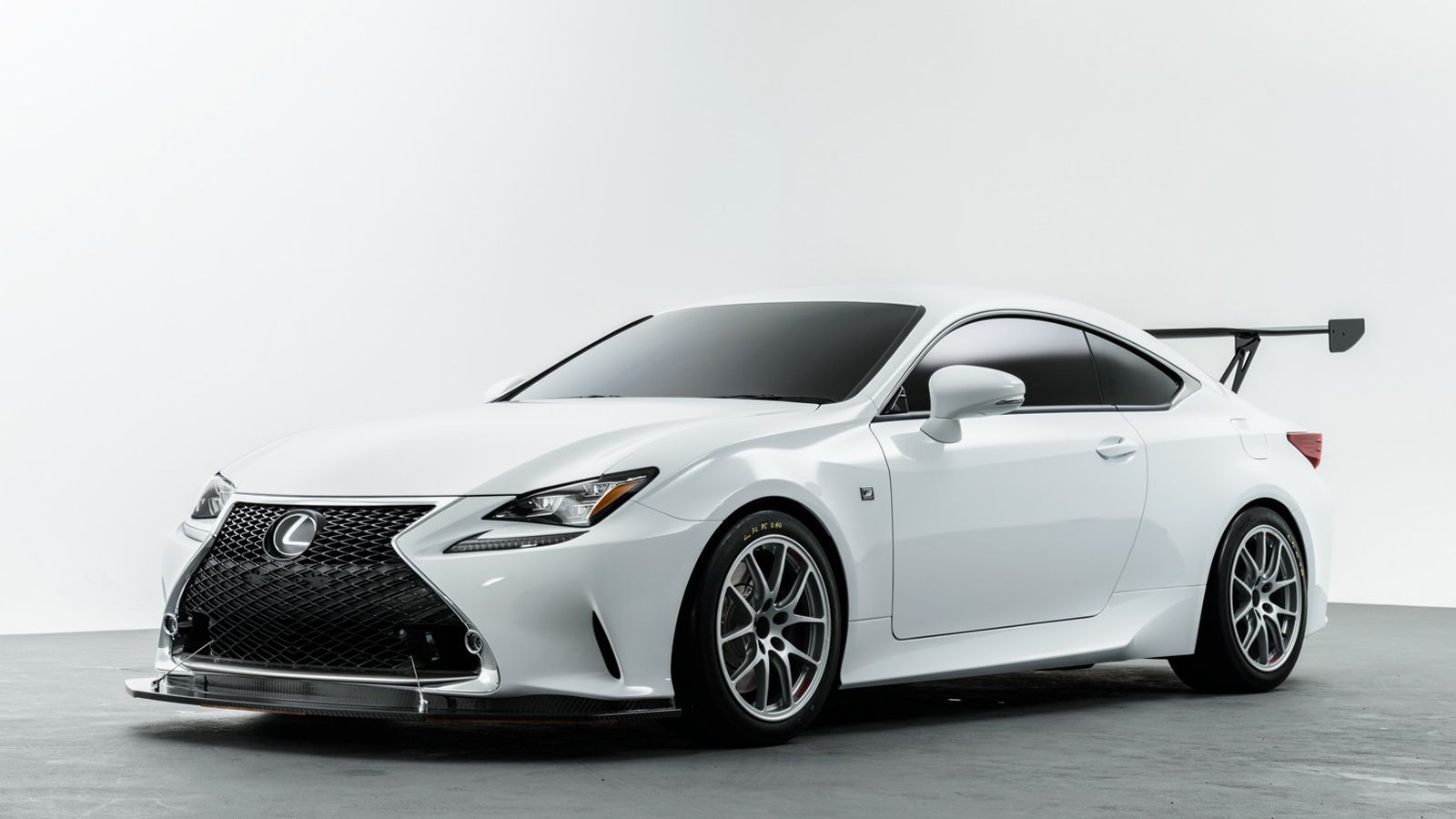 Η Toyota Gazoo Racing θα εμφανιστεί με τρία αυτοκίνητα στη 10η συνεχή παρουσία της στον αγώνα αντοχής. Ένα από αυτά θα είναι το αγωνιστικό C-HR, ενώ θ